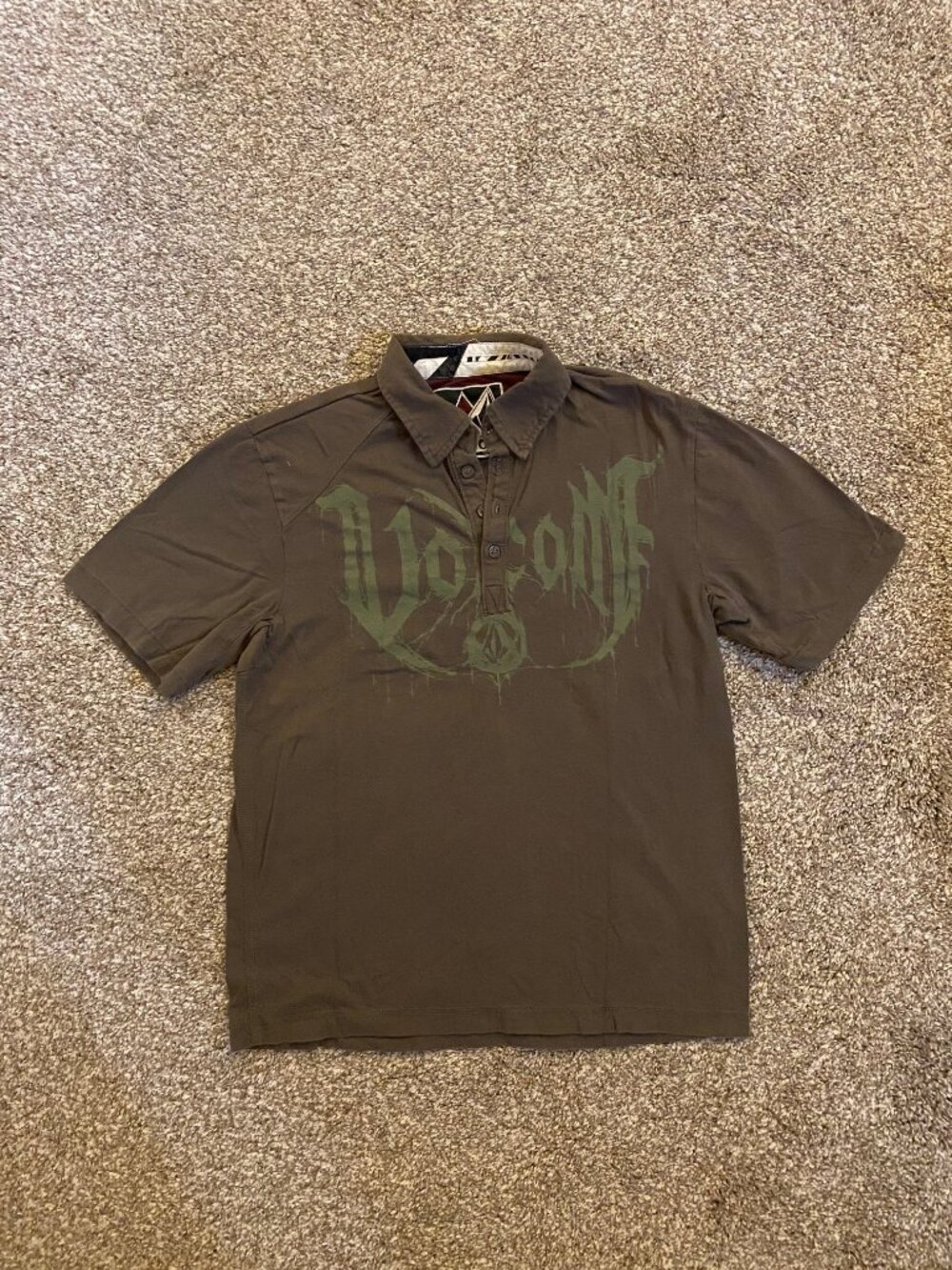 Volcom Youth XL Metal Polo Shirt Short Sleeve Olive Green Brown Graphic Tee